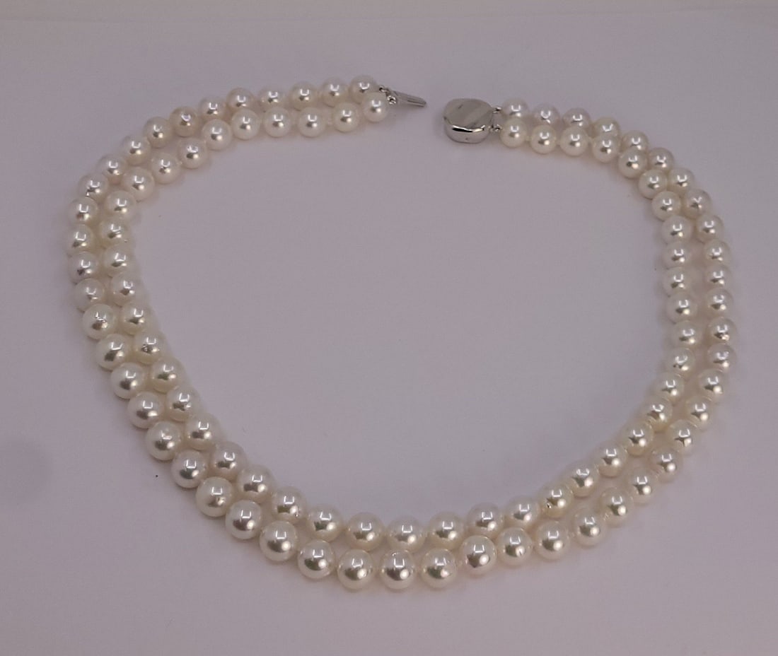Necklace Silver, 8.0x8.5mm Bright Akoya pearls - 9