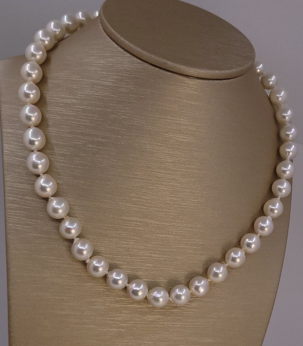 Necklace 9.5x10mm Akoya Pearls - 8