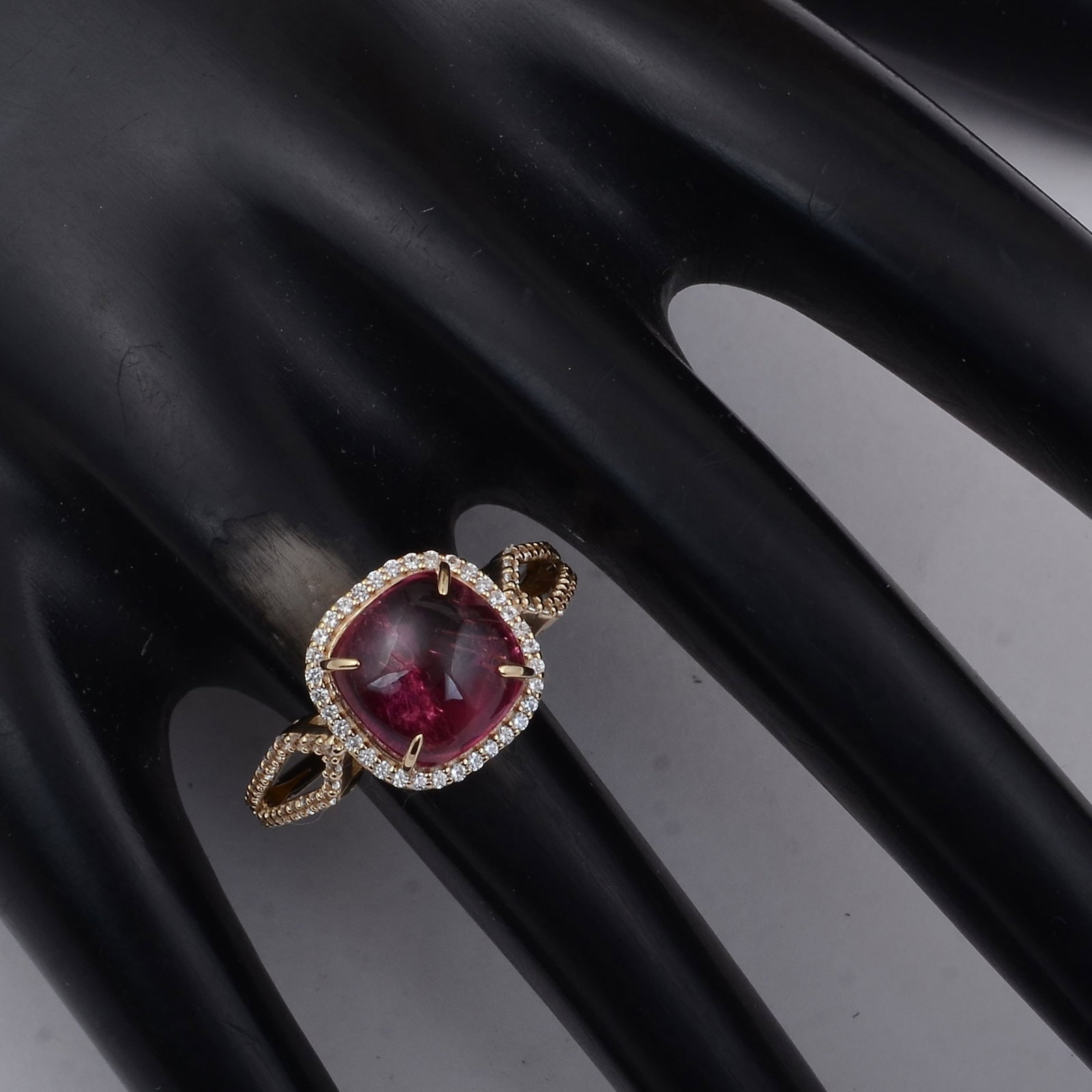 3.93 Ct Cushion Tourmaline 9K Gold Ring - 2