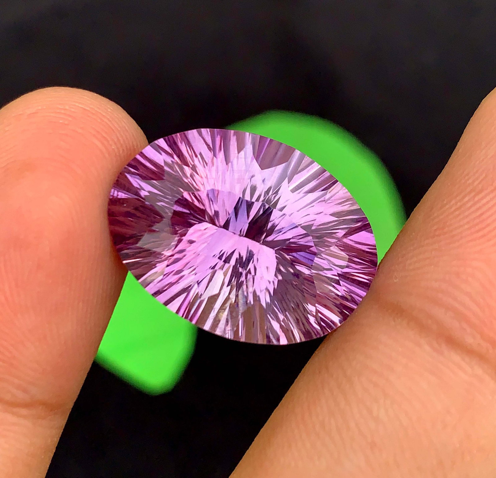 Natural Amethyst Gemstone: Exquisite Fancy Cut, 24.60 Carats - 2