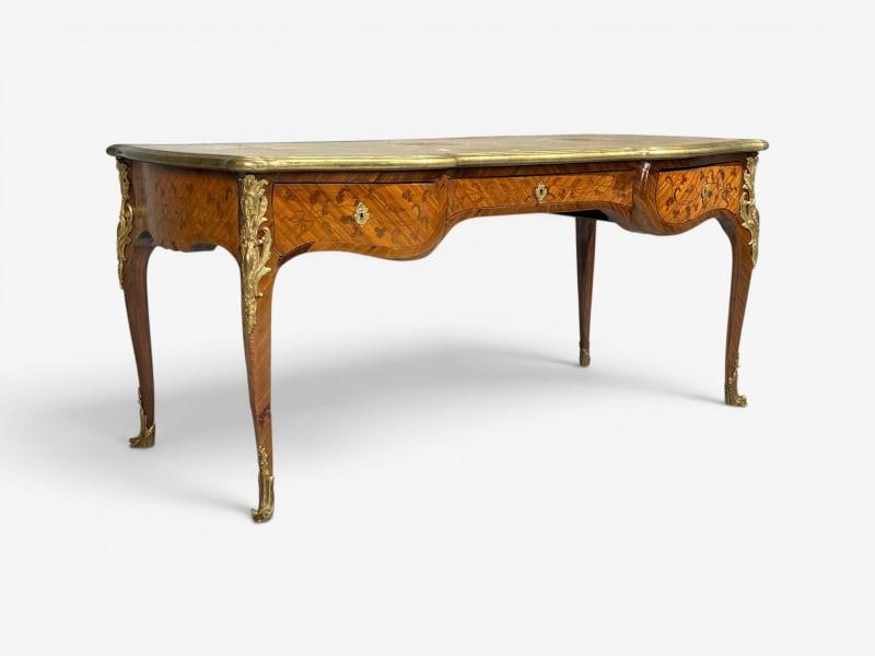 Louis XV Style, Executive Desk, Marquetry, Leather, Bronze, France, 19th/20th c. - 3
