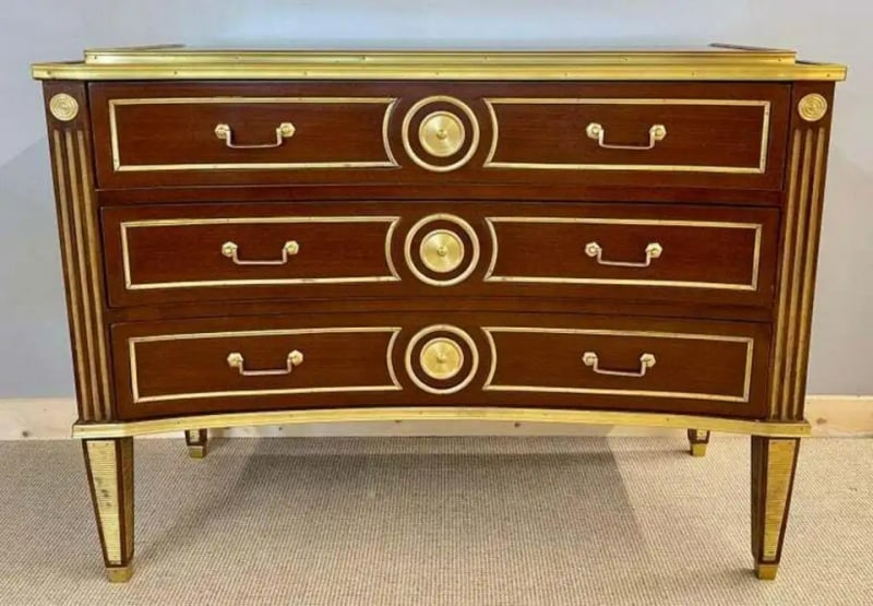 Pair of Large Russian Neoclassical Style Inverted Front Commodes Chests - 2