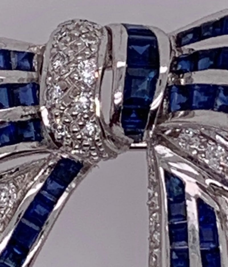 18 Karat White Gold Sapphire and Diamond Bow Pin 1.10 TDW - 3