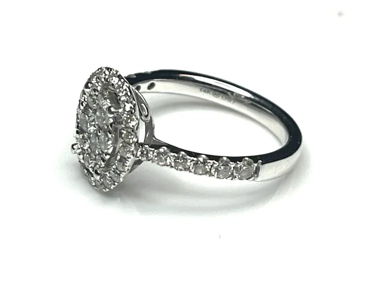 14k White Gold 1 Carat Diamond Cluster Ring - 4
