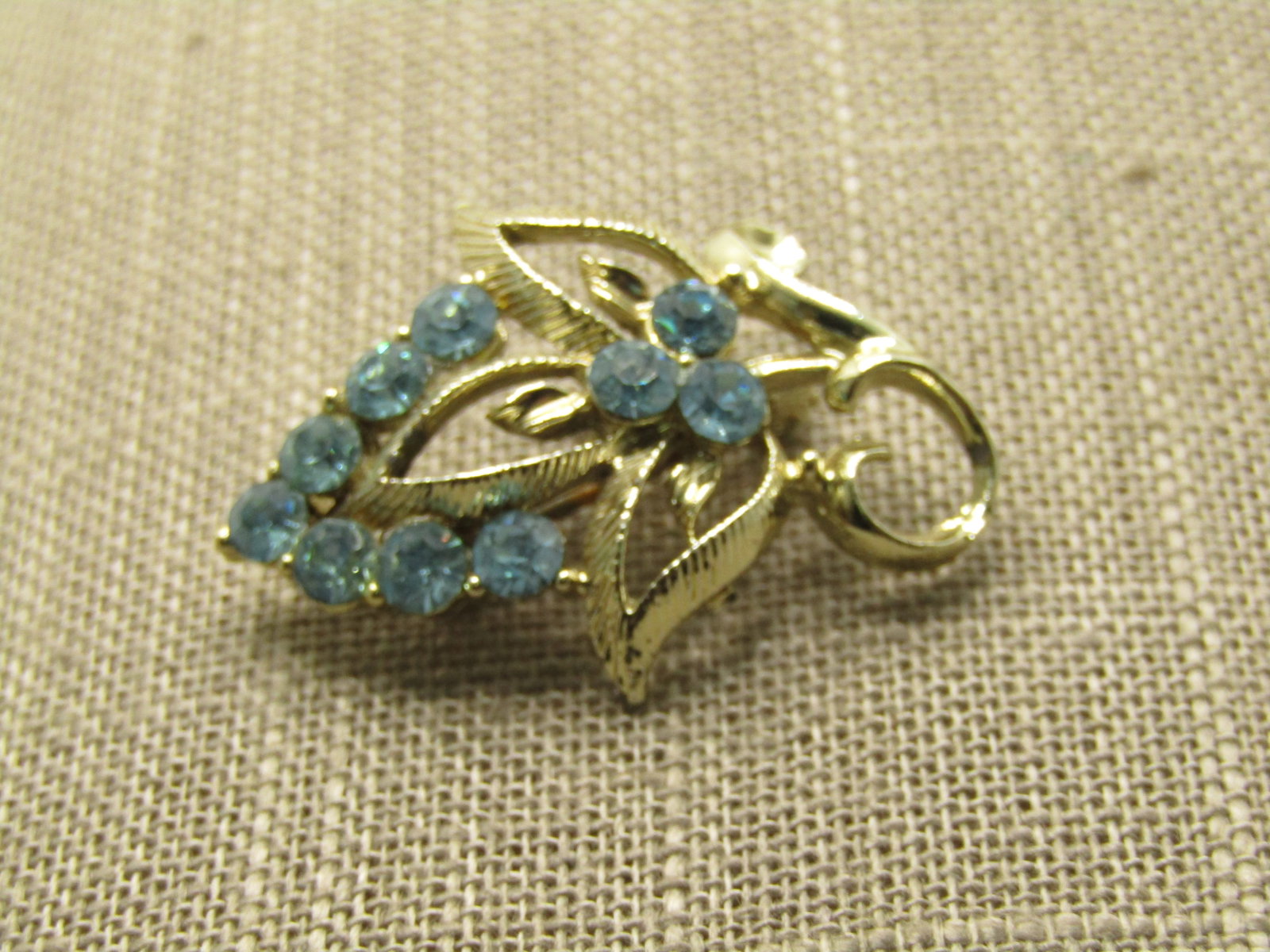 Vintage Aqua Rhinestone Leaf Brooch, 1960's - 2