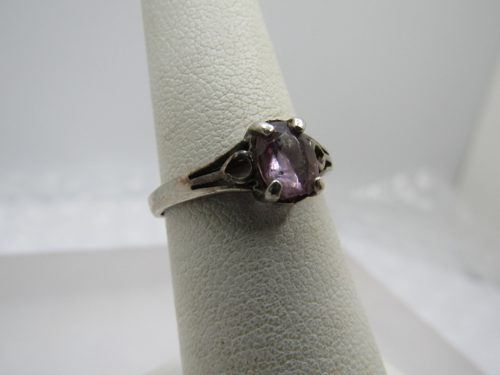 Vintage Lavender Topaz/Spinel Ring, Sz. 6. 1960's-1970's. - 2