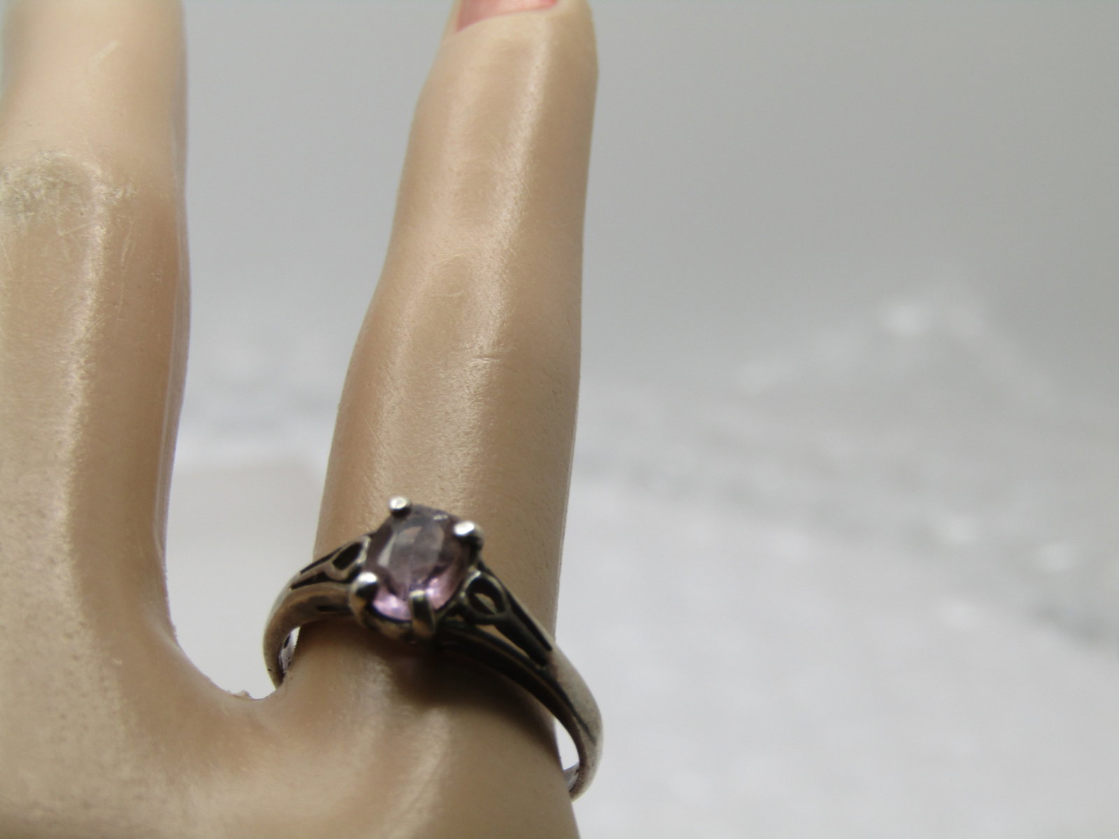 Vintage Lavender Topaz/Spinel Ring, Sz. 6. 1960's-1970's. - 7