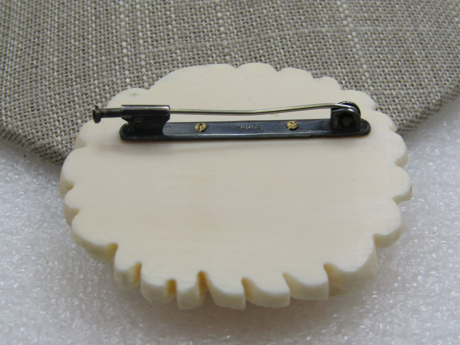 Vintage Molded Floral White Mum Blossom Brooch, Trombone Clasp, 2" - 4