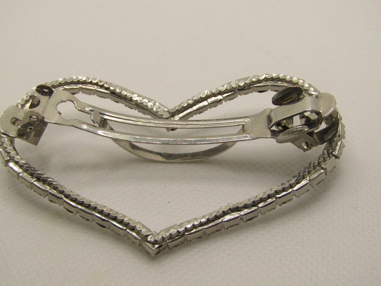 Vintage Rhinestone Open Heart Barrette, 3" by 2.75", Silver Tone - 5