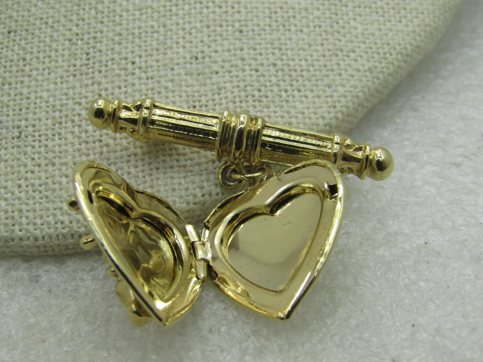 Gold tone Angel Heart Locket Brooch - 5