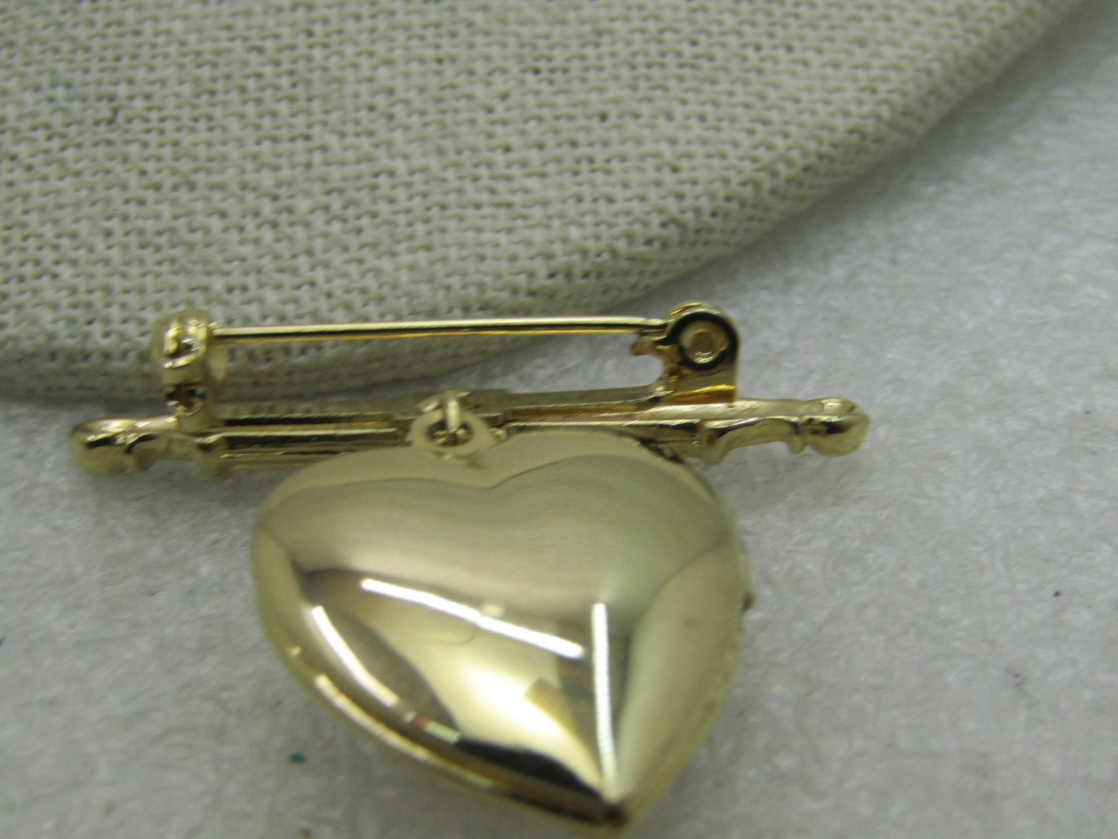 Gold tone Angel Heart Locket Brooch - 6