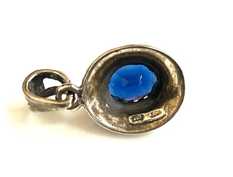 Vintage Sterling Silver Marcasite Deep Blue Stone Pendant - 7