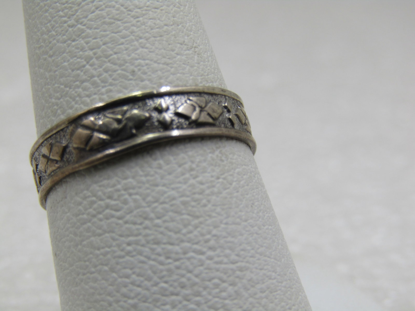 Vintage Sterling Southwestern 4mm Band Ring, Sz. 8 - 2
