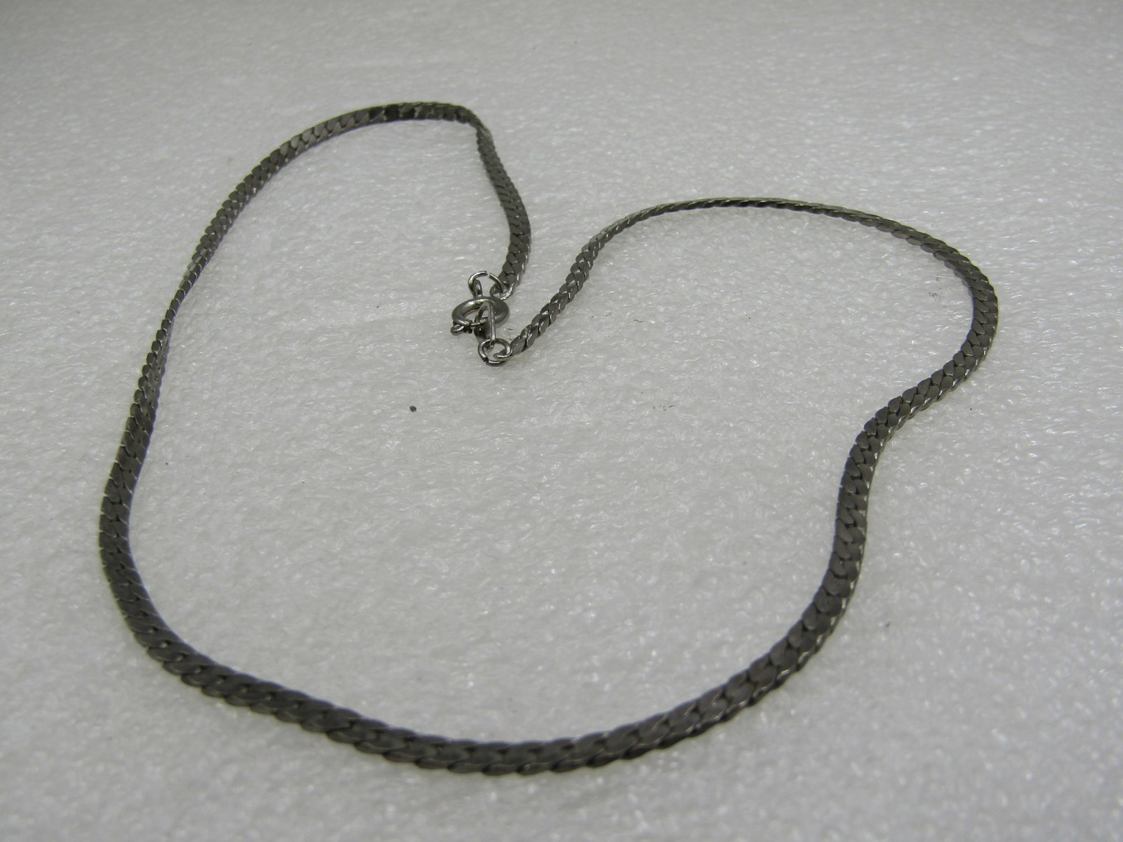 Vintage Herringbone 2.5mm Necklace, 17.5", 1970's-1980's - 4