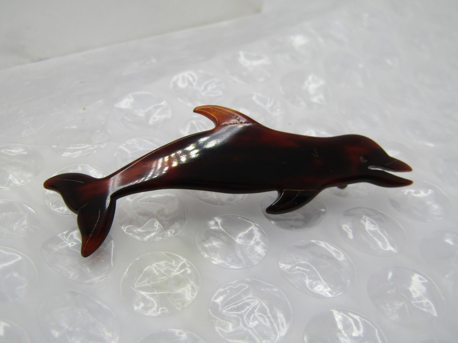 Vintage Tortoiseshell Dolphin Brooch, Carved 1960's - 3