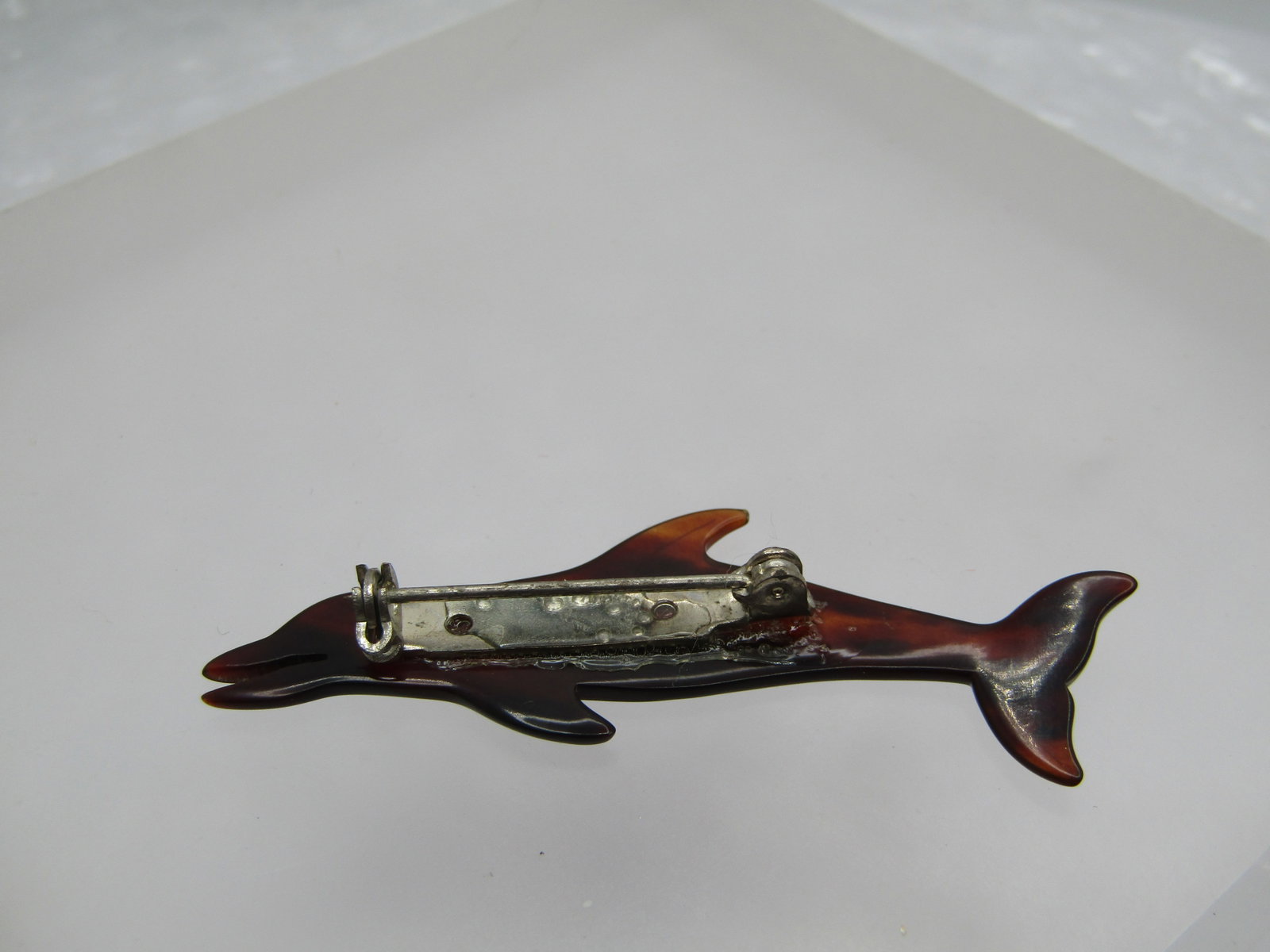 Vintage Tortoiseshell Dolphin Brooch, Carved 1960's - 4