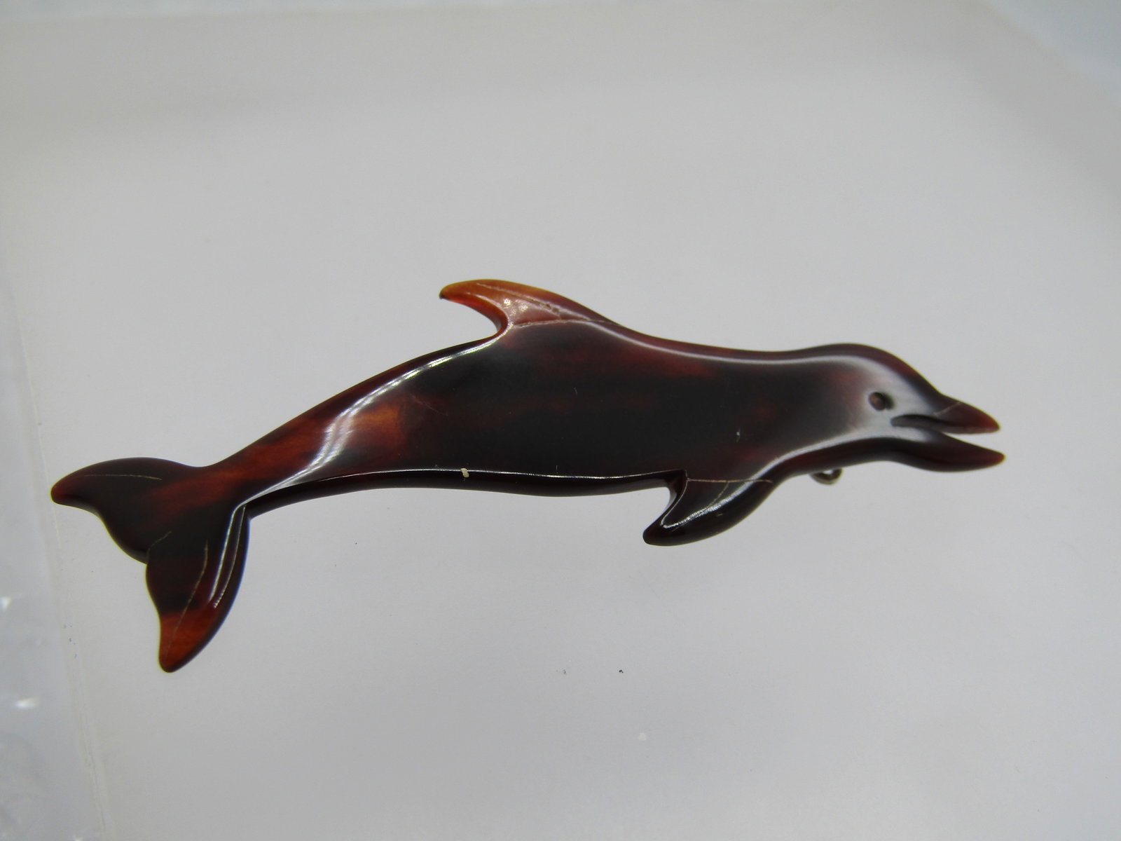Vintage Tortoiseshell Dolphin Brooch, Carved 1960's - 5