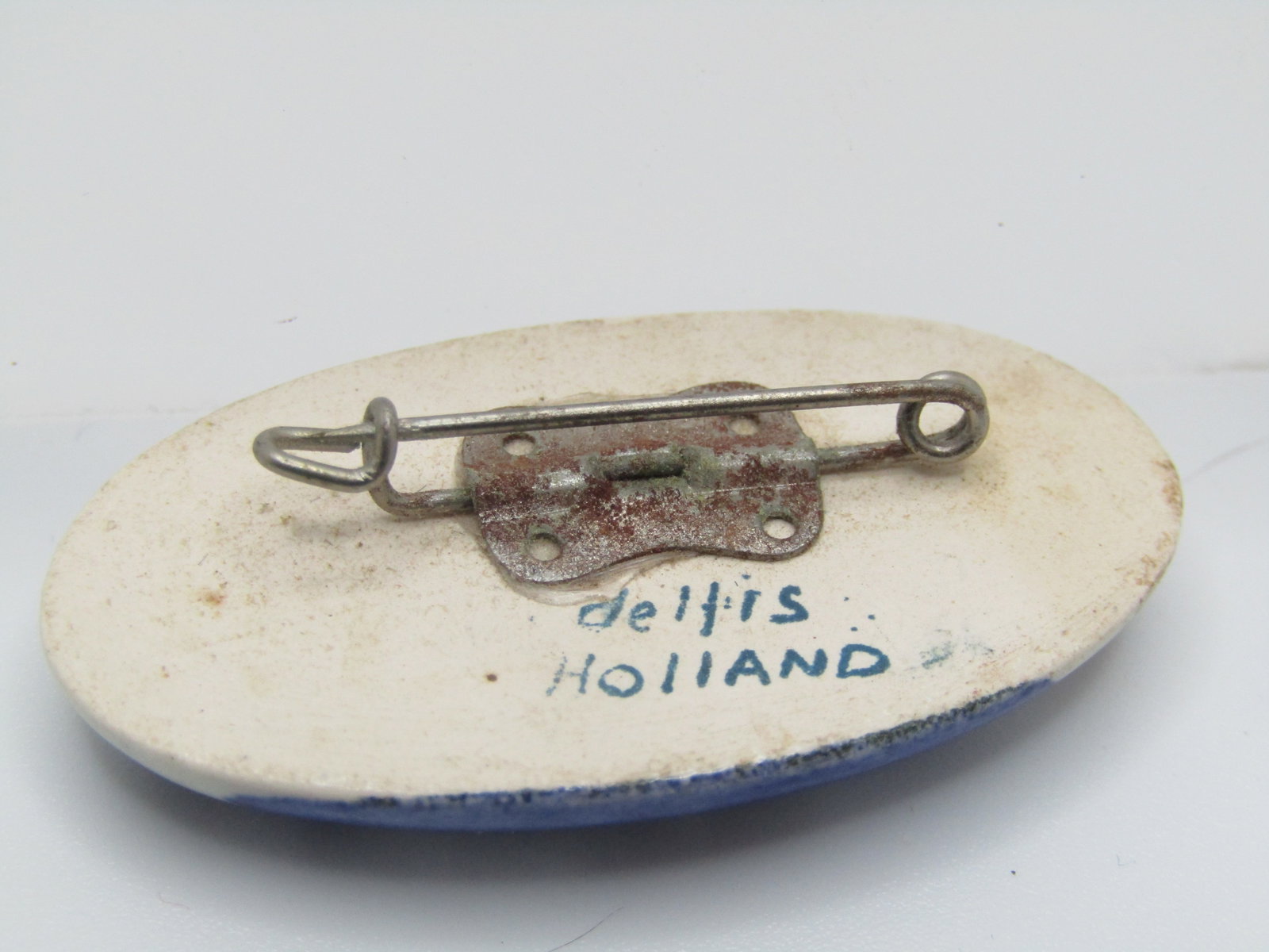 Vintage Delft, Holland Village Brooch, Hand-Painted, 1950's-1960's - 5