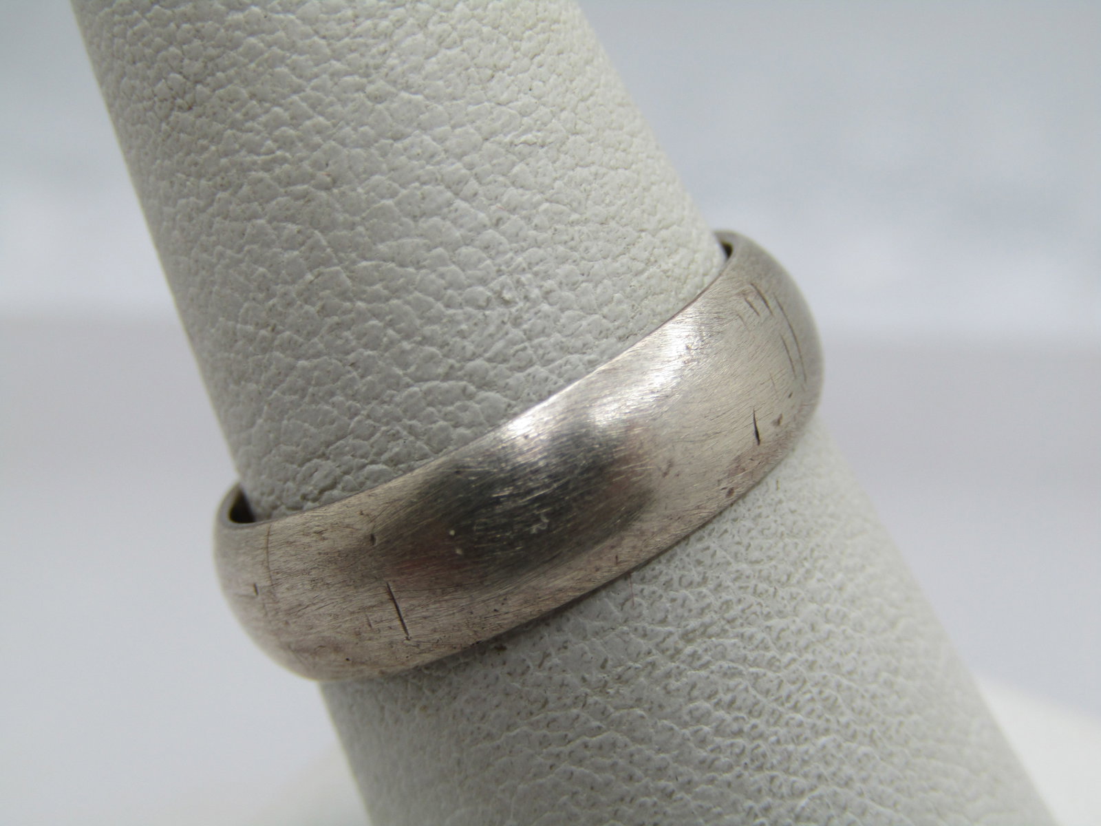 Vintage Sterling Wedding Band. Sz. 8, 5.5mm - 3