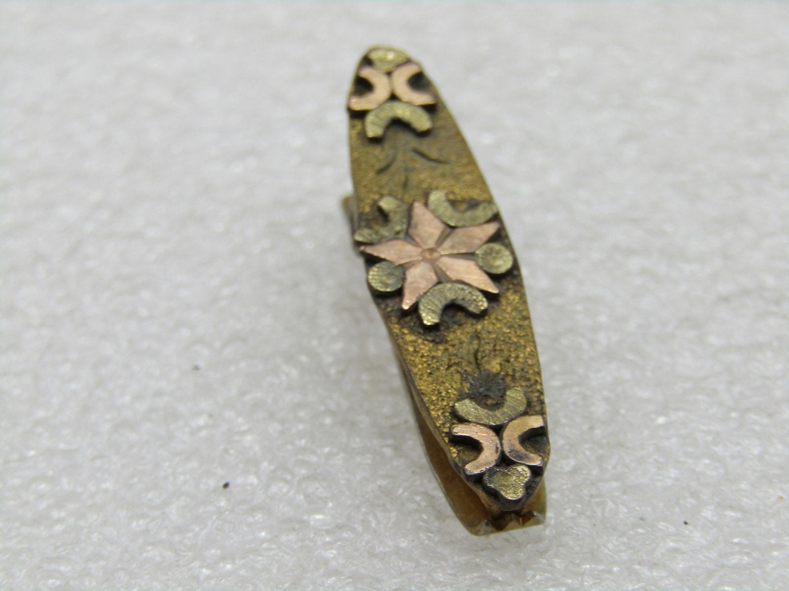 Edwardian Rose Gold Star Lingerie Clip Repousse, 1.5" - 2