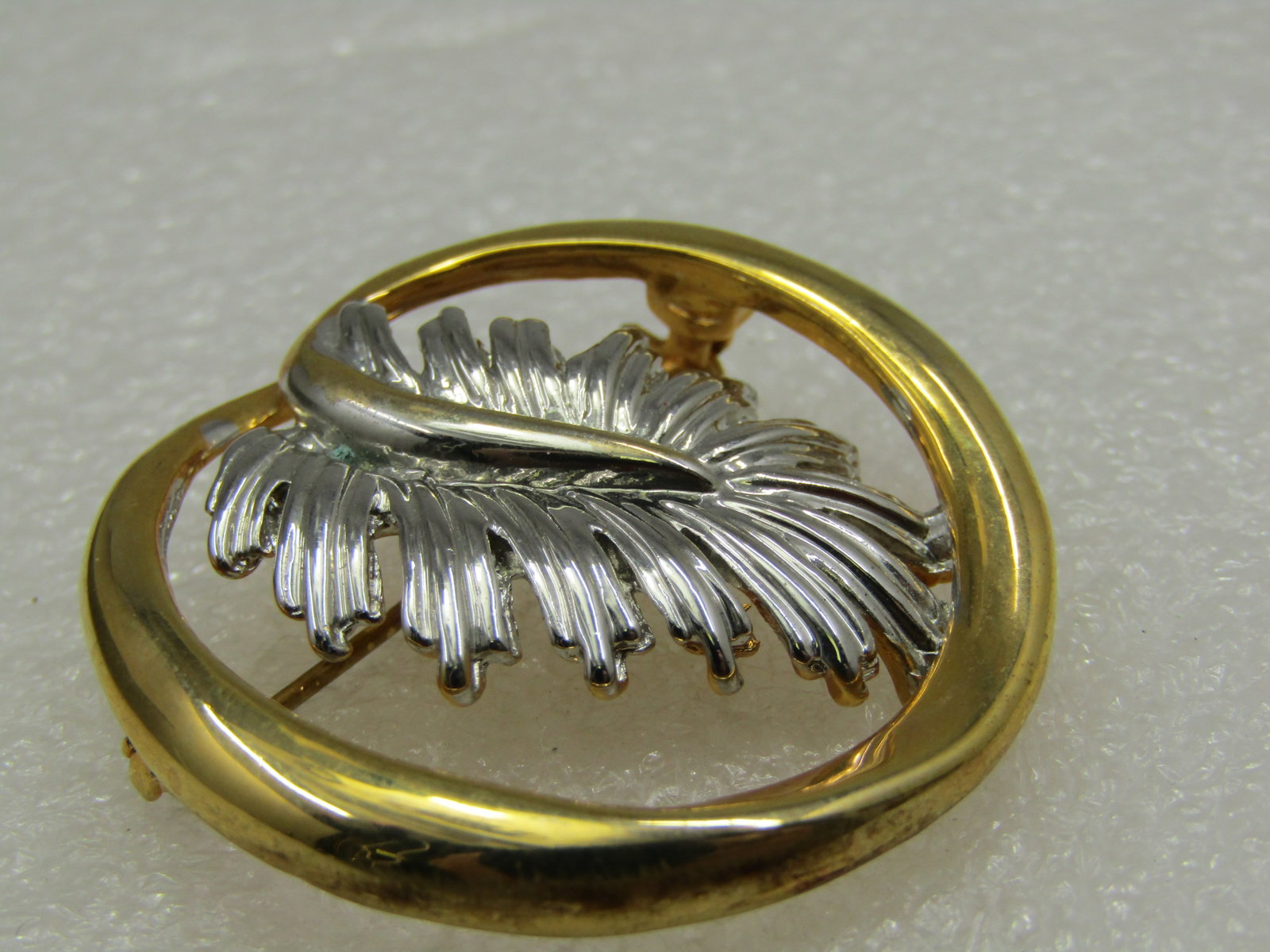Vintage Two-Tone Leaf Circle Brooch, 1980's, 1.5" - 3