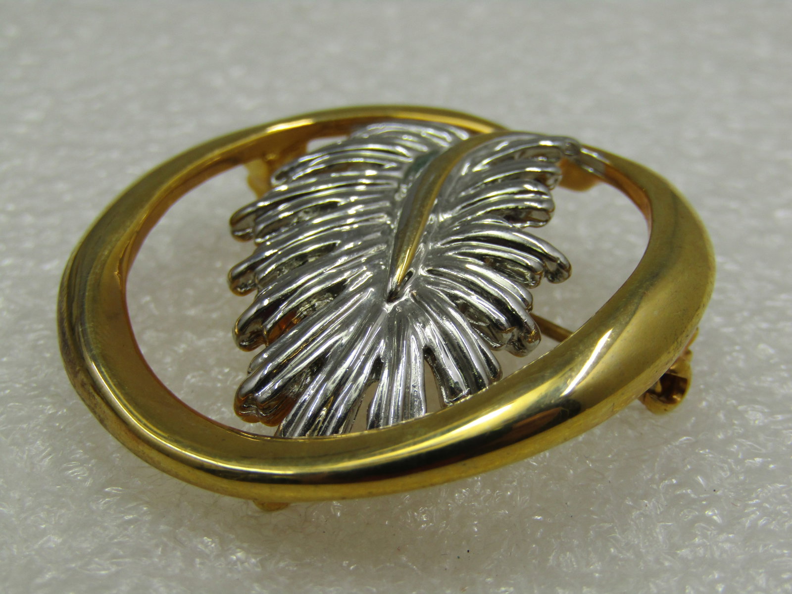 Vintage Two-Tone Leaf Circle Brooch, 1980's, 1.5" - 4