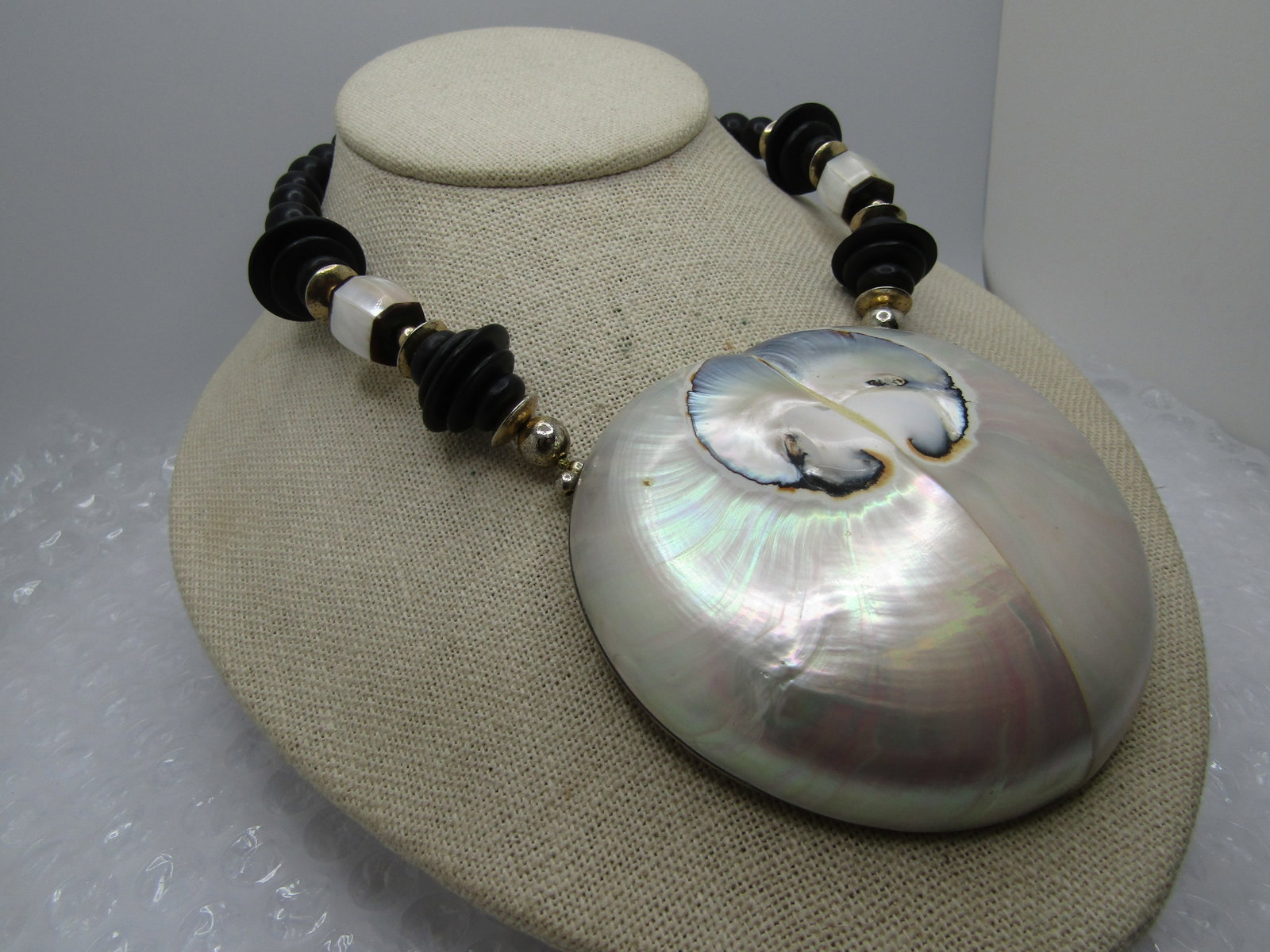 Vintage Large Shell Necklace, Black Beads, 25", Unique - 3