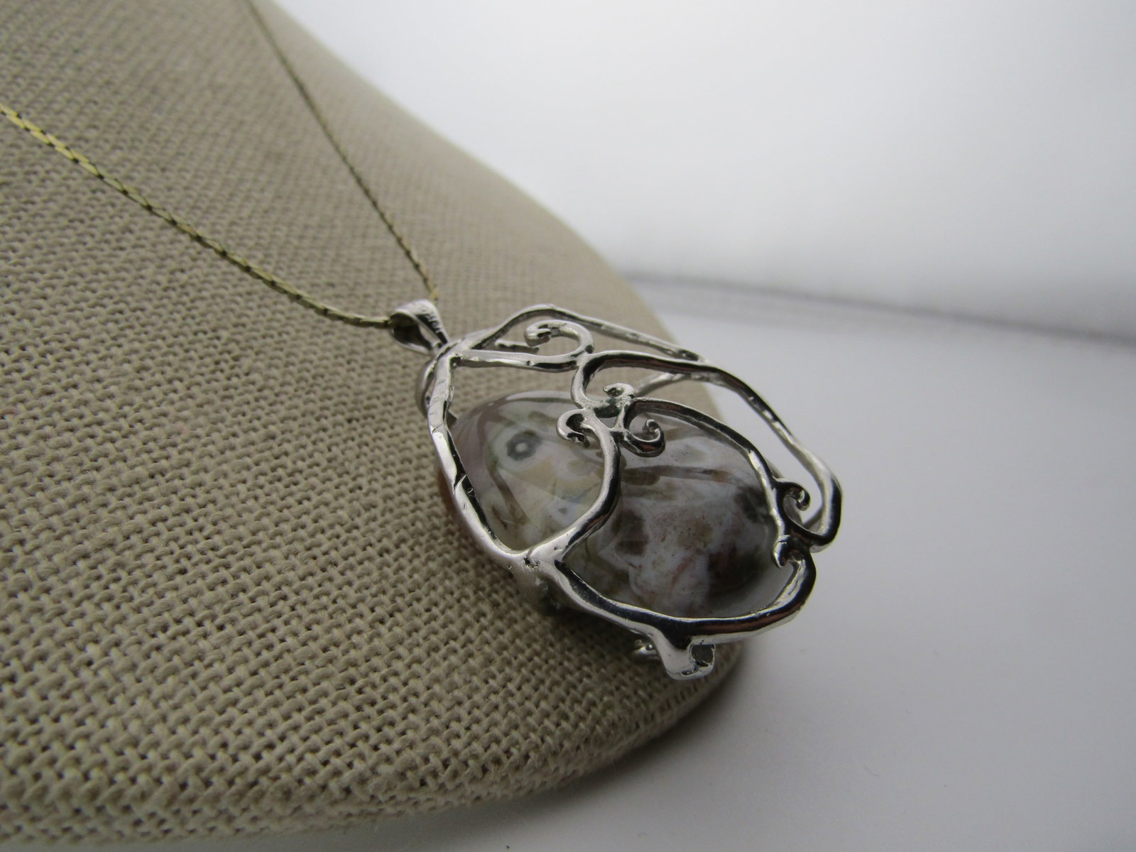 Agate Necklace, 18kt E.P. White Gold, 24" Chain, 1970's/1990's - 3