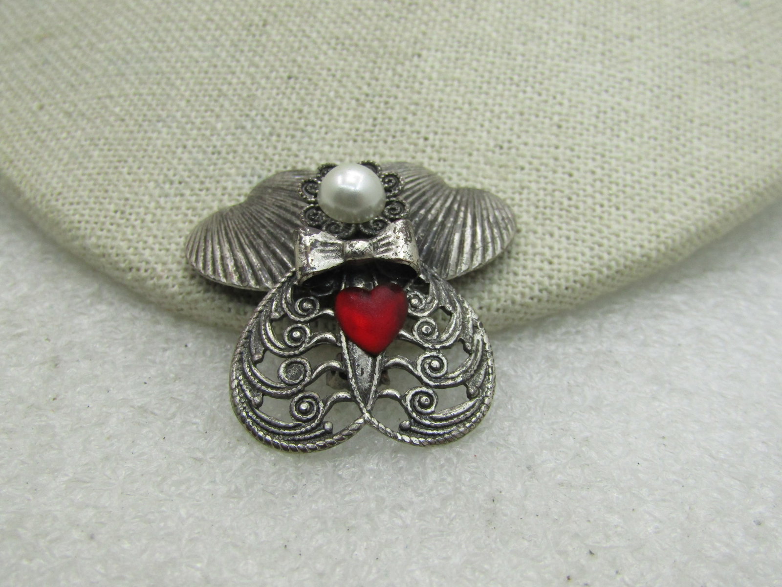 Vintage Angel Brooch Signed Jane with Faux Pearl Red Heart - 2