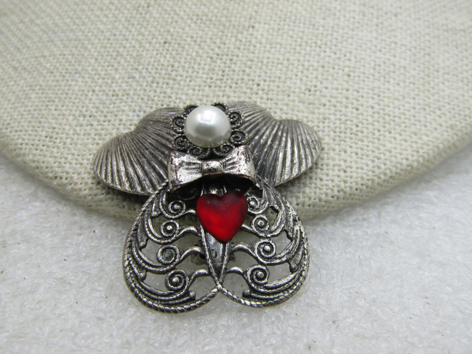 Vintage Angel Brooch Signed Jane with Faux Pearl Red Heart - 3