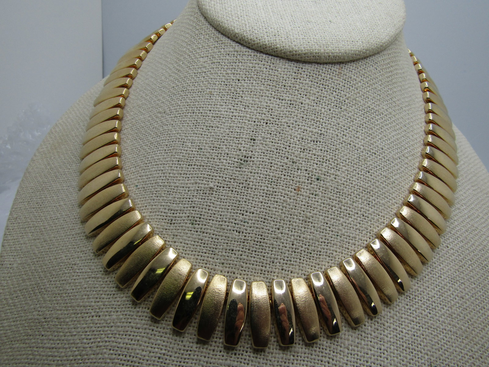 Vintage Gold Tone Bar Wreath Necklace, 18.5", Smooth and Textured, 1980's - 2