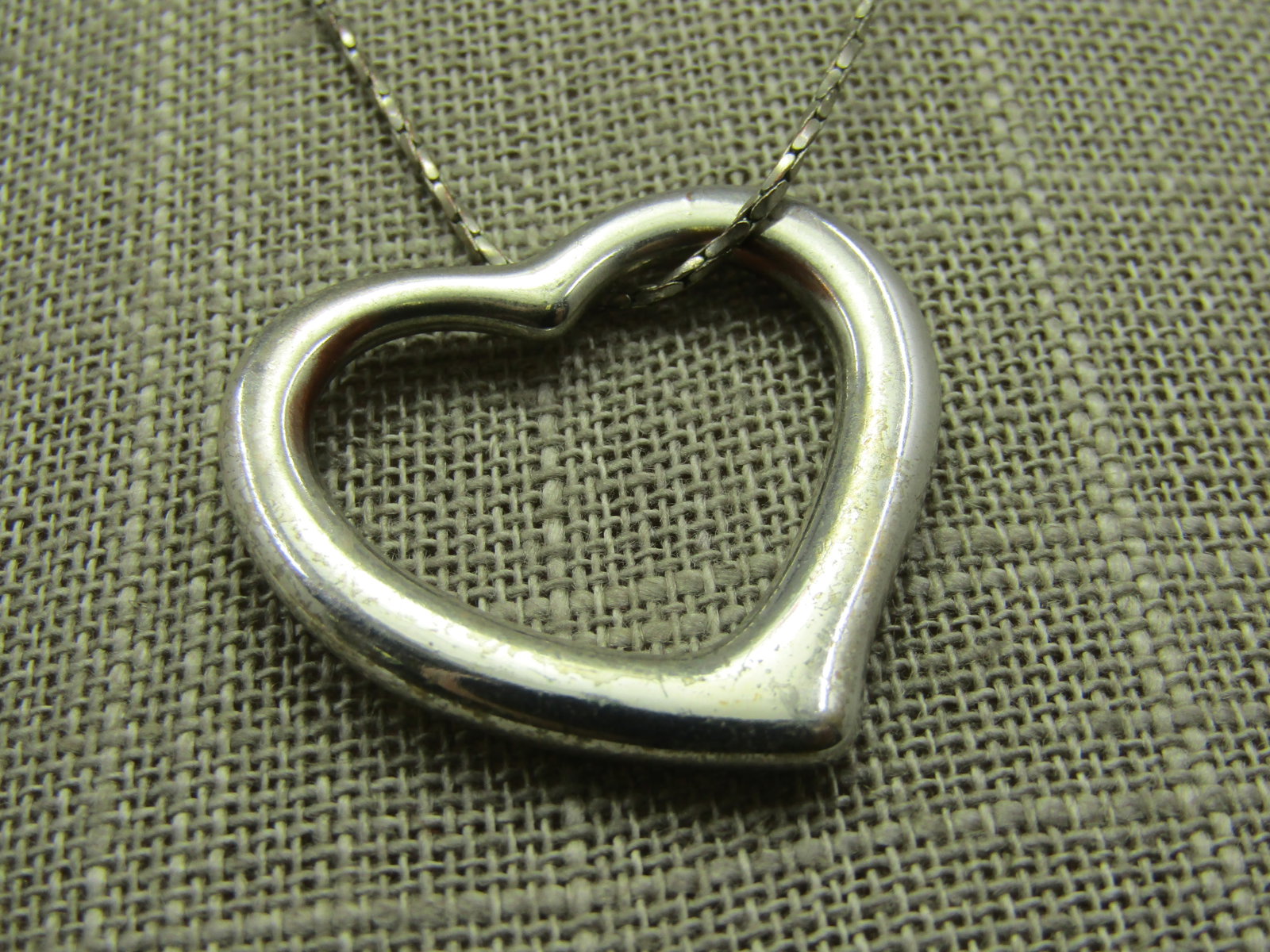Vintage Open Heart Necklace, 26" Chain - 4