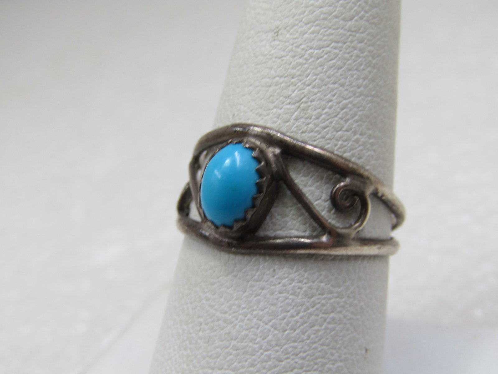 Vintage Sterling Southwestern Ring, Sz. 8.5, 7mm - 2