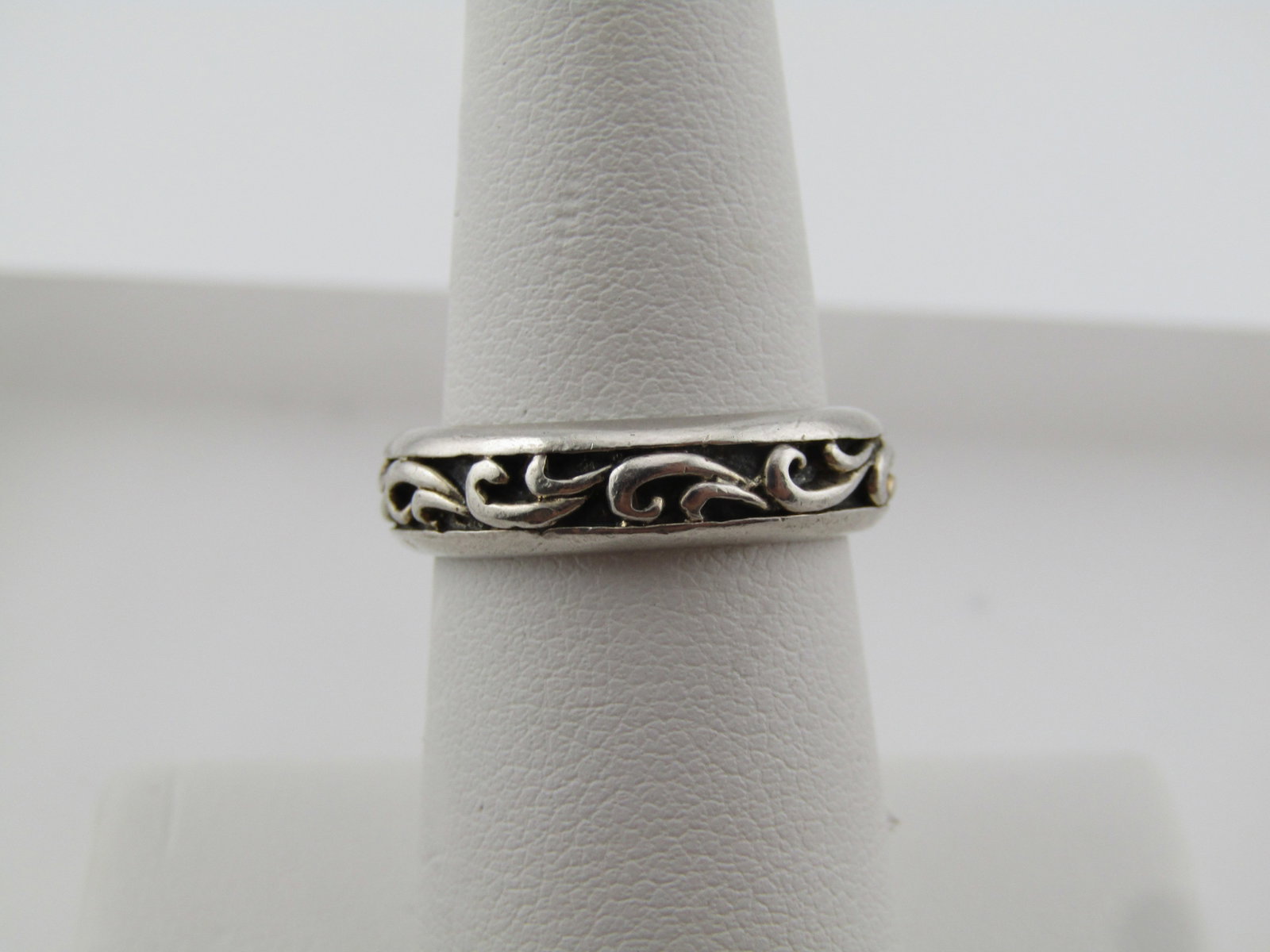Vintage Raised Scrolled Ring, Sz. 7, 1970's-1980's: Title: Vintage Raised Scrolled Ring, Sz. 7, 1970's-1980's Description: Vintage Raised Scrolled Ring, Sz. 7, 1970's-1980's. This is signed with a maker's mark that cannot be read. The ring is appx. 5.5