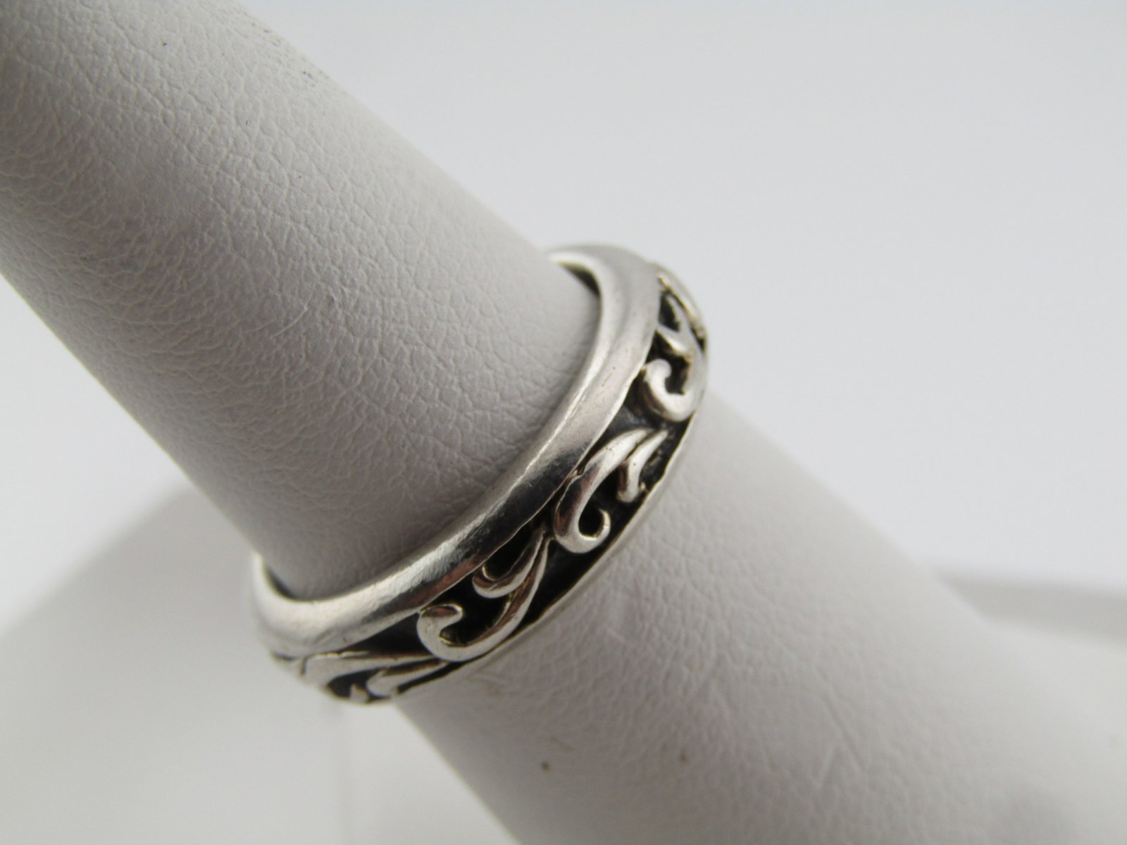 Vintage Raised Scrolled Ring, Sz. 7, 1970's-1980's - 3