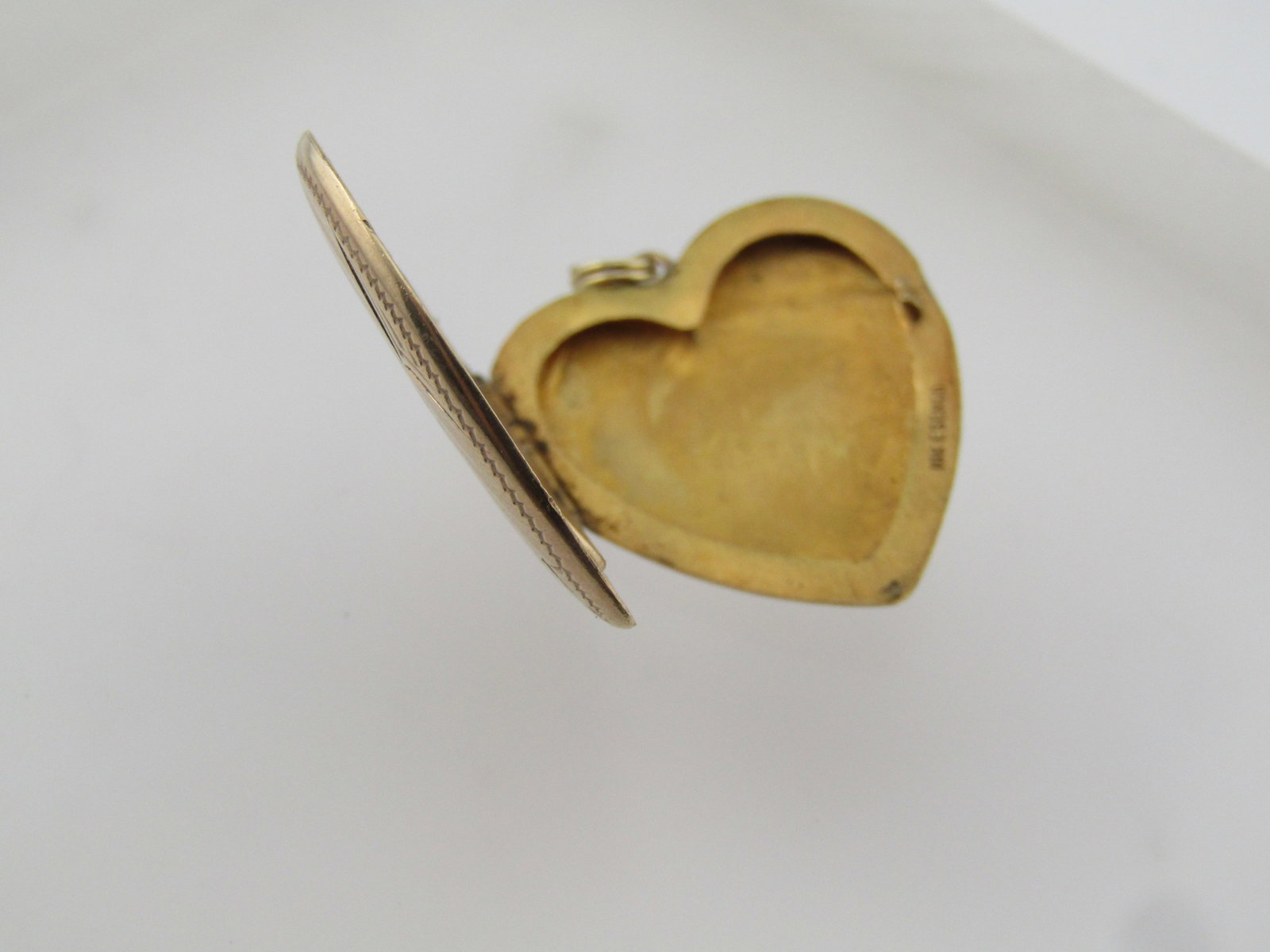 Vintage 10kt Heart Locket Pendant, 1940's-1950's, Signed - 4