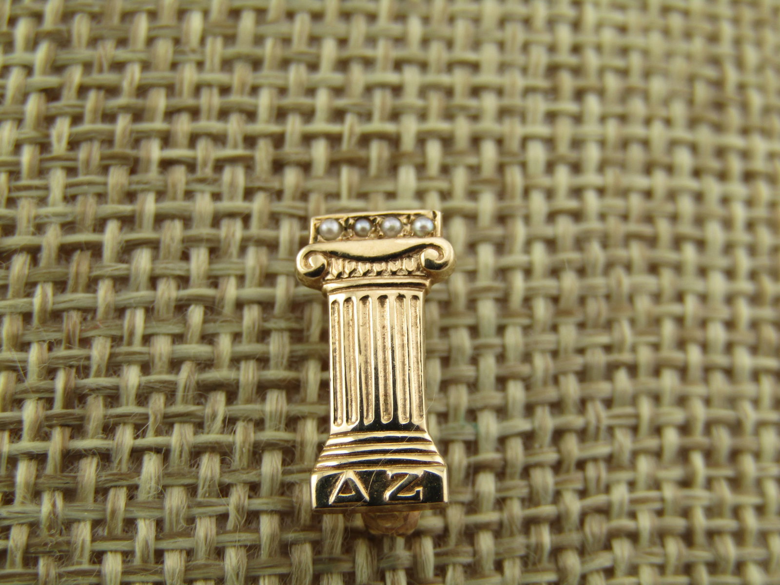 Vintage 10kt Delta Zeta Sorority Column Lapel Pin, Seed Pearls, Signed, Mid-Century - 2