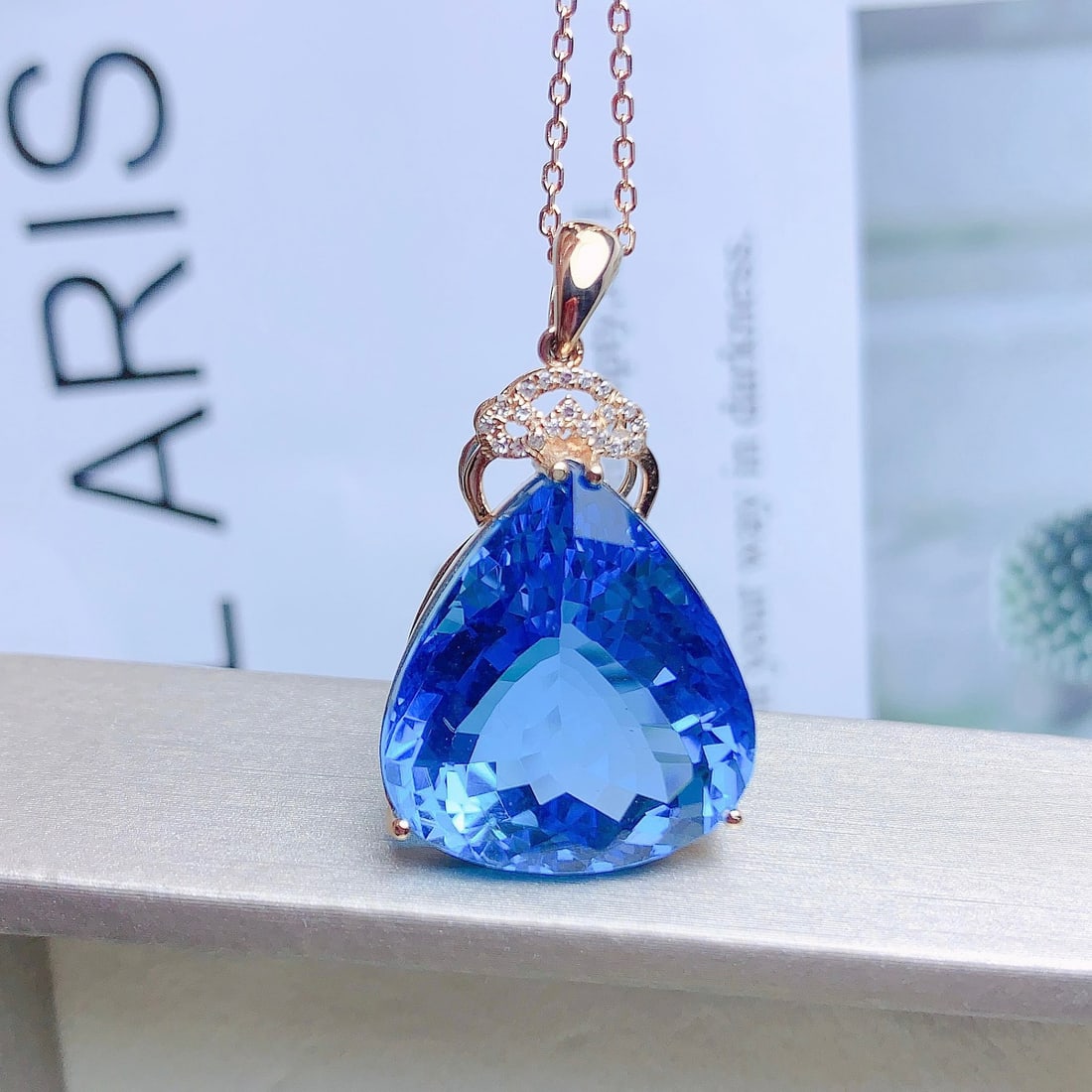 14K GOLD 26.11 CTW NATURAL TOPAZ and DIAMOND PENDANT - 4
