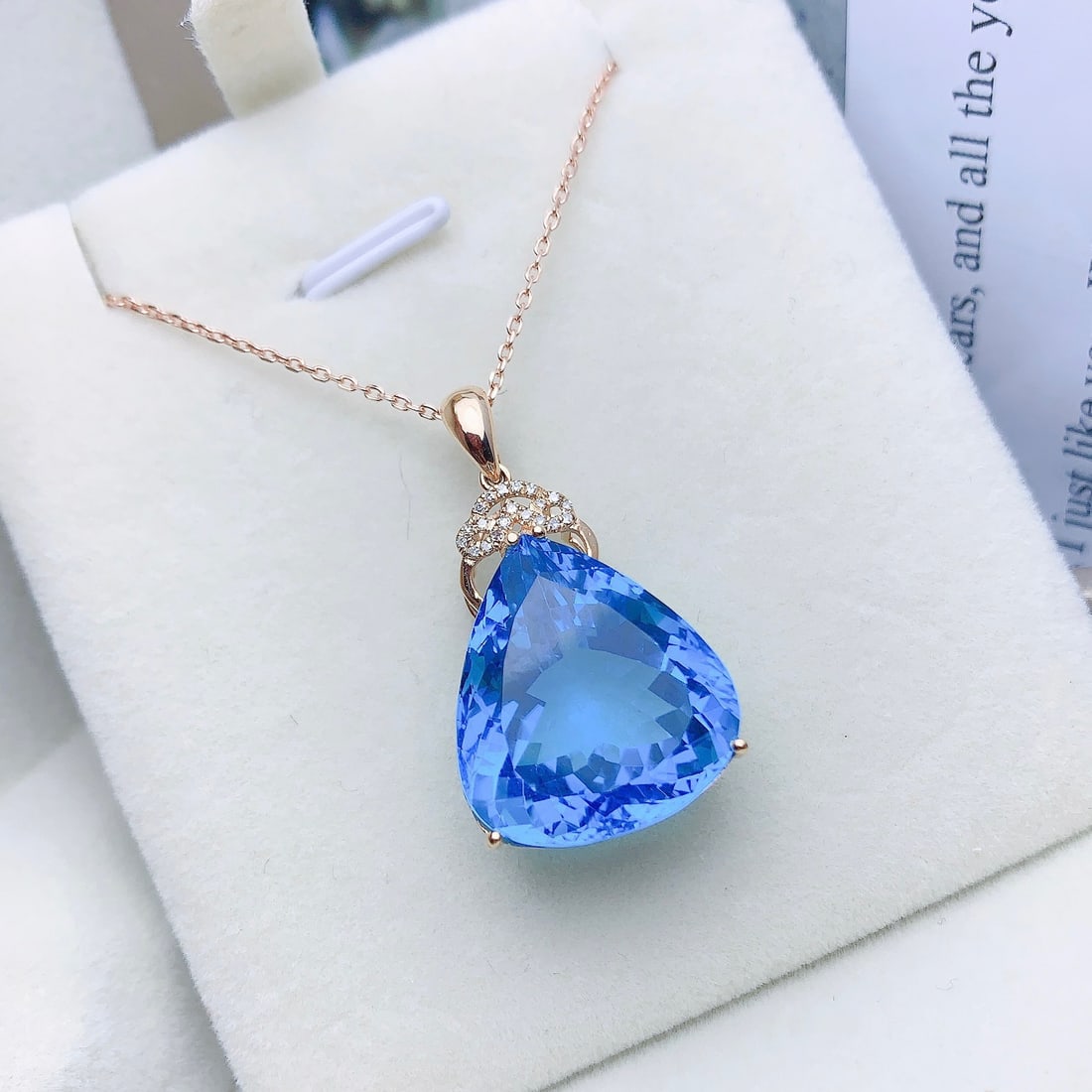 14K GOLD 26.11 CTW NATURAL TOPAZ and DIAMOND PENDANT - 6