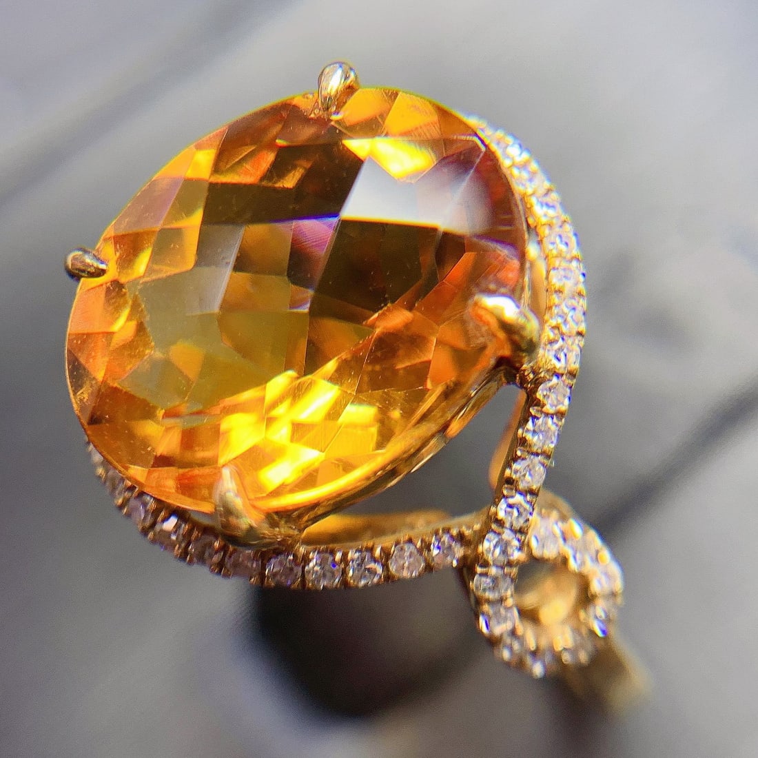 14K GOLD 6.2 CT NATURAL CITRINE and DIAMOND RING - 3