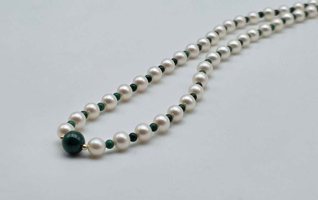 Akoya pearl necklace with malachite and 18kt (750) yellow gold clasp Central 7.8 mm malachite sphere - 3
