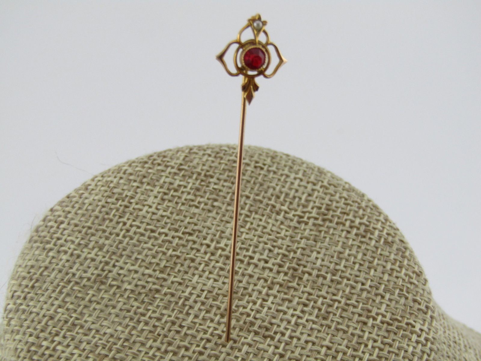 Vintage 10kt Red Stone and Seed Pearl Stick Pin, 1940's-1950's - 3