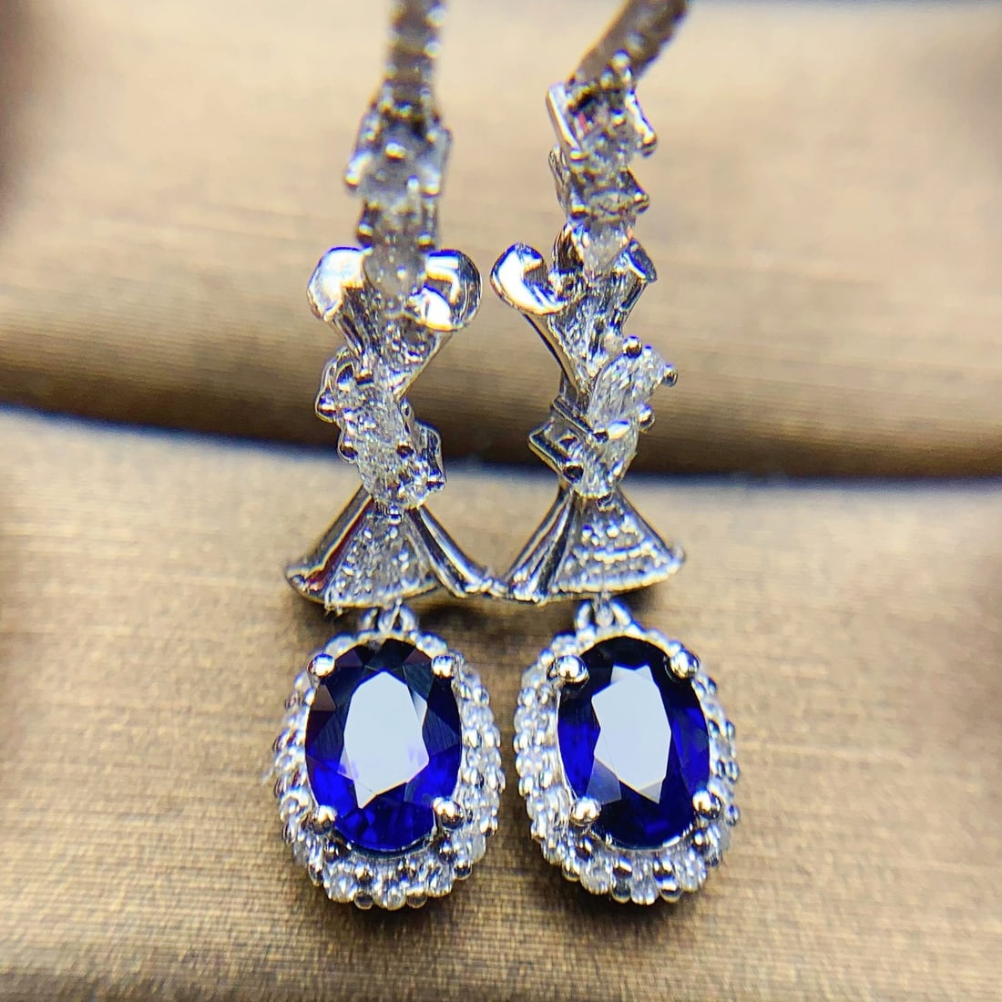 14K GOLD 1.45 CT NATURAL SAPPHIRE and DIAMOND EARRINGS: Title:14K GOLD 1.45 CT NATURAL SAPPHIRE and DIAMOND EARRINGS Description:Ref:230678436Gold Content:14K GoldMain Gemstone:SapphireNumber of stones:2Shape:OvalCarat Weight:1.45ct Color:Royal blueTreatme