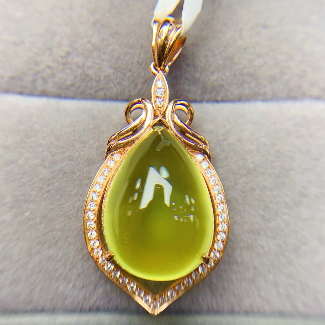 14K GOLD 13 CT NATURAL PREHNITE and DIAMOND PENDANT - 4