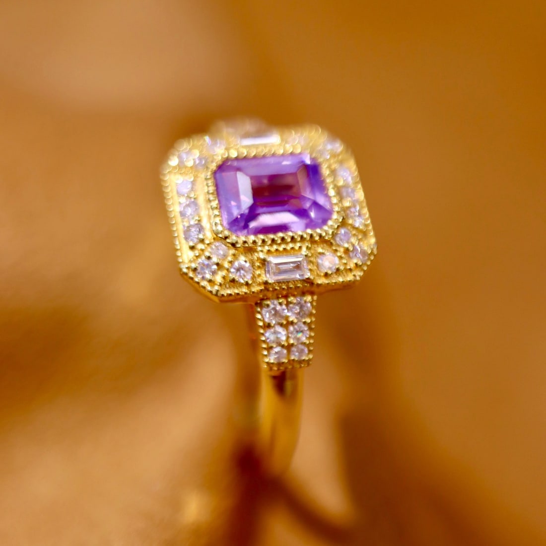 14K GOLD 1.27 CTW NATURAL SAPPHIRE and DIAMOND RING - 4