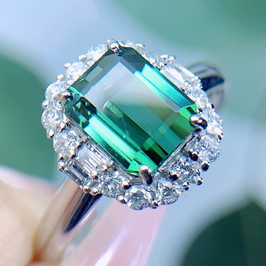 14K GOLD 2.26 CTW NATURAL TOURMALINE and DIAMOND RING - 6