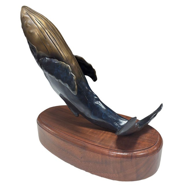 1980s Hand Casted Humpback Whale Bronze Sculpture Mounted on Stand by t.h. Oliver - 2