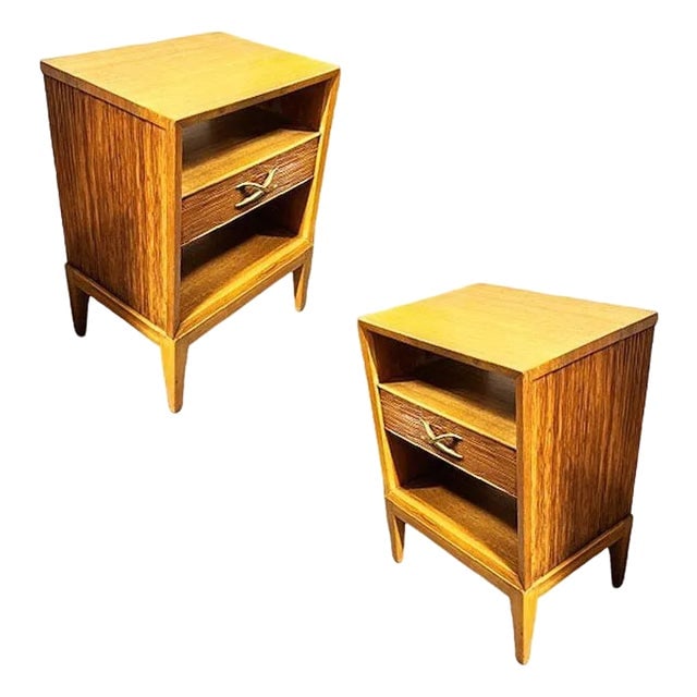 Mid 20th Century Restored Paul Frankl Combed Wood Bedside Table for Brown Saltman, Pair, Attributed: Title: Mid 20th Century Restored Paul Frankl Combed Wood Bedside Table for Brown Saltman, Pair, Attributed Description: Early Mid-century night stand pair by Paul Frankl for Brown Saltman company feat