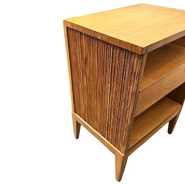 Mid 20th Century Restored Paul Frankl Combed Wood Bedside Table for Brown Saltman, Pair, Attributed - 6