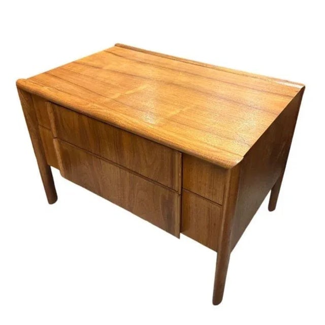 Mid Century "Parallel" Walnut End Table Commode by Barney Flagg for Drexel - 3